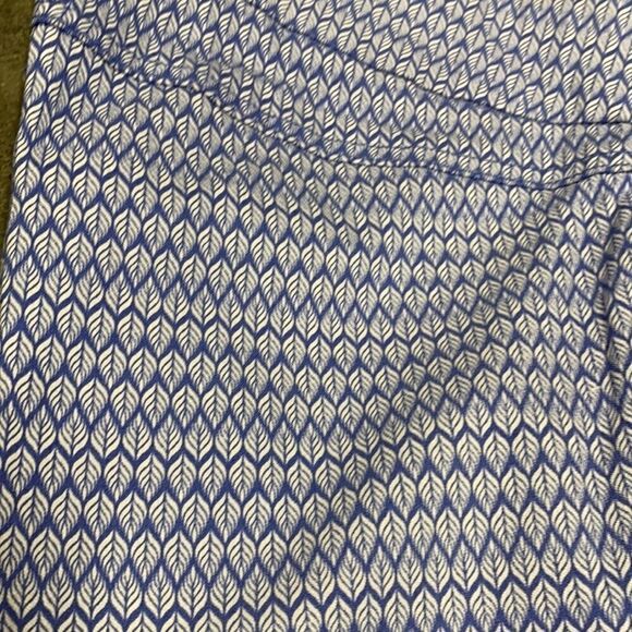 Slimsations by Multiples Blue Print Crop Pants - Picture 4 of 7